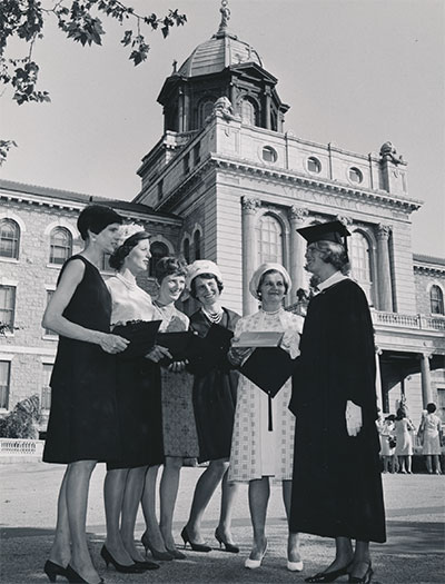 Women college students in 1960s